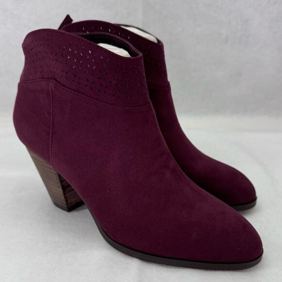 NWT Violet & Red Jackson Lazer Cut Topline Bootie Burgundy size 7 Stitch Fix - Picture 1 of 6